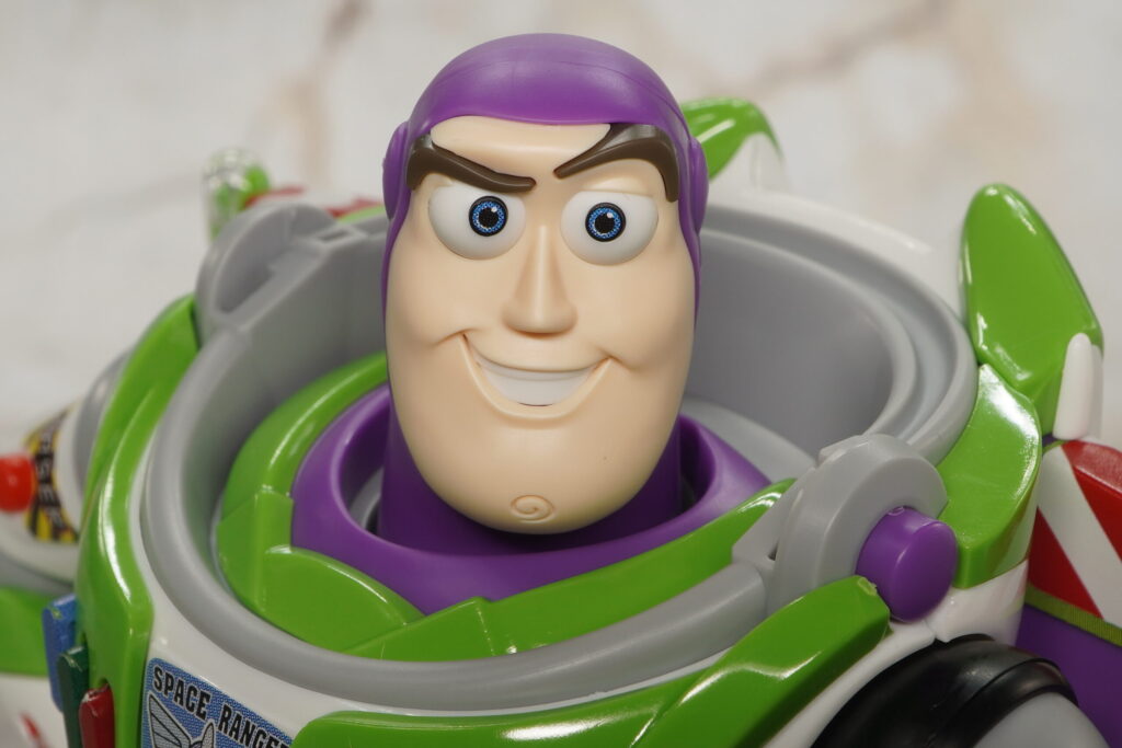 トイ・ストーリー4】バズ・ライトイヤー レビュー | プレナム速報